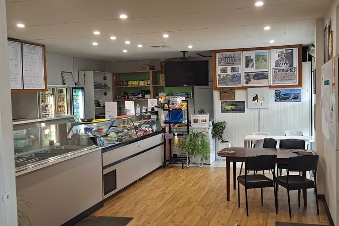 Popular Cafe Take Away in Industrial Estate