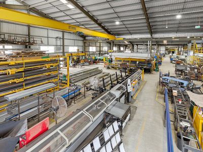 Modern Noosa Hinterland Manufacturing Business image