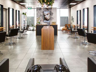 Underwraps Hair Studio, 130% ROI - Townsville image
