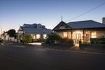 Rare Freehold Outstanding Short Term Rental Cottages+Cafe Net Profit>$160,000
