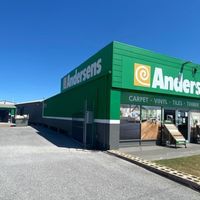 Andersens Flooring Franchise - Gladstone! Very Low Rent, Lease To 2042, $400k EBITDA To Owner/Oper! image