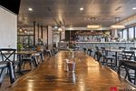 Fantastic Beach suburb cafe/restaurant