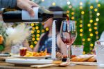 33076 Profitable & Growing Wine & Cocktail Bar