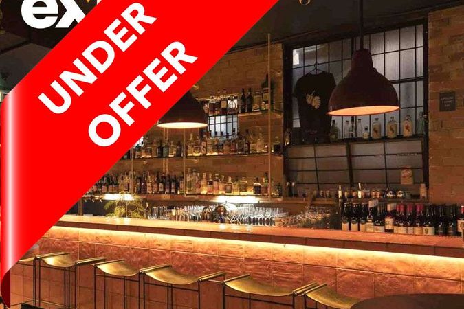 **UNDER OFFER* Neigbourhood Bar - World Class Cocktails - Voted in Top 20 bars in Melb! $80k+ net profits p.a