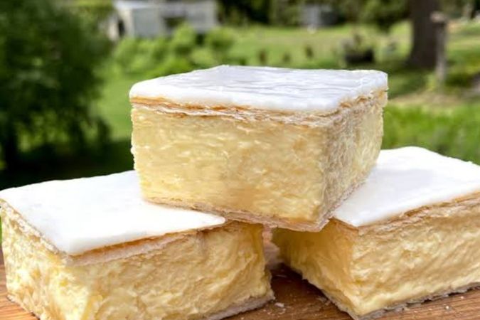 Under Offer! Multi Award Winning Traditional Bakery- VIC