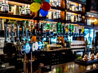METRO TAVERN - SUPERB OPPORTUNITY FOR CAPABLE OPERATOR image